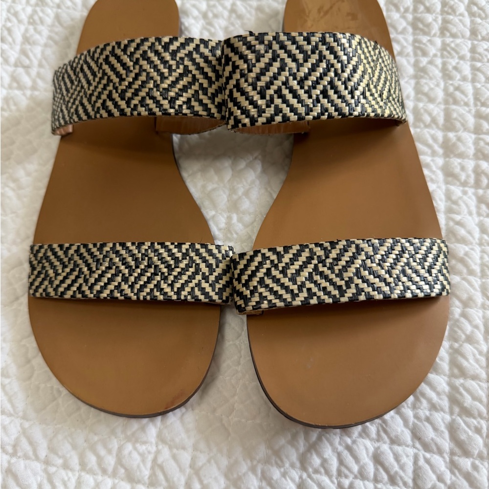 Women's J Crew, Spring/Summertime Tan and Black Women's Sandals, Sz 7